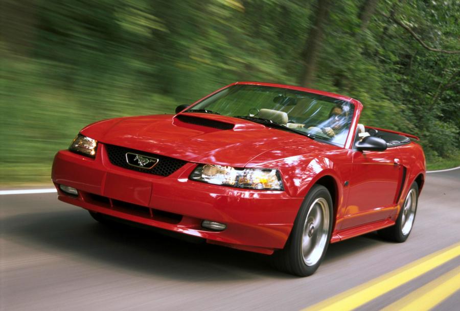  Ford Mustang GT Convertible 1999 года  (фото 65 из 74)